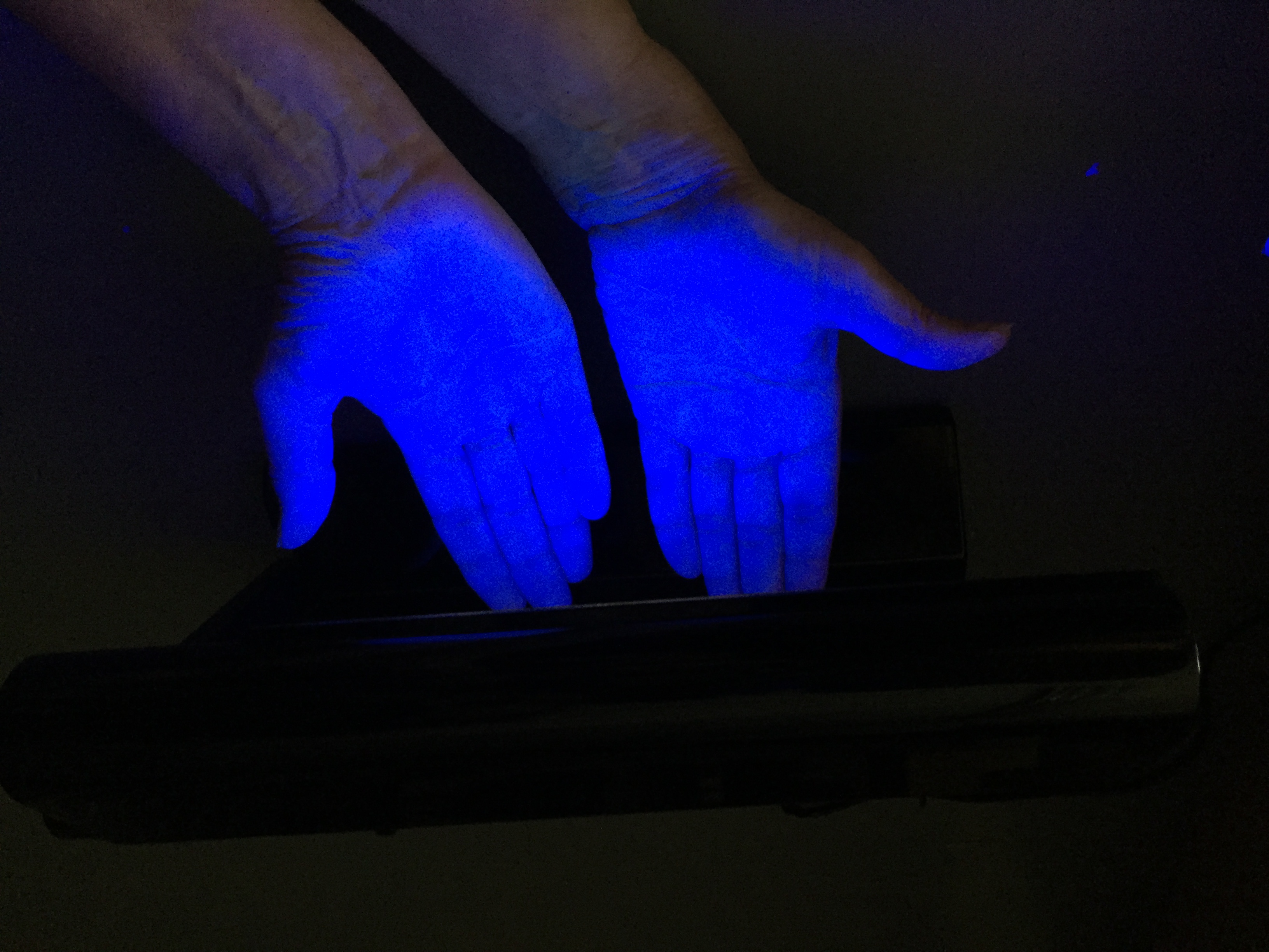 UV-Lampe Händedesinfektionskontrolle